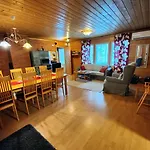 Jaenisvaara בקתה Kolinkylä