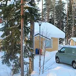 Jaenisvaara בקתה Kolinkylä