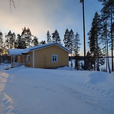Jaenisvaara Chalet *